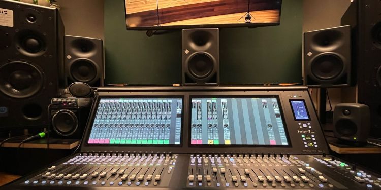 Sound desk